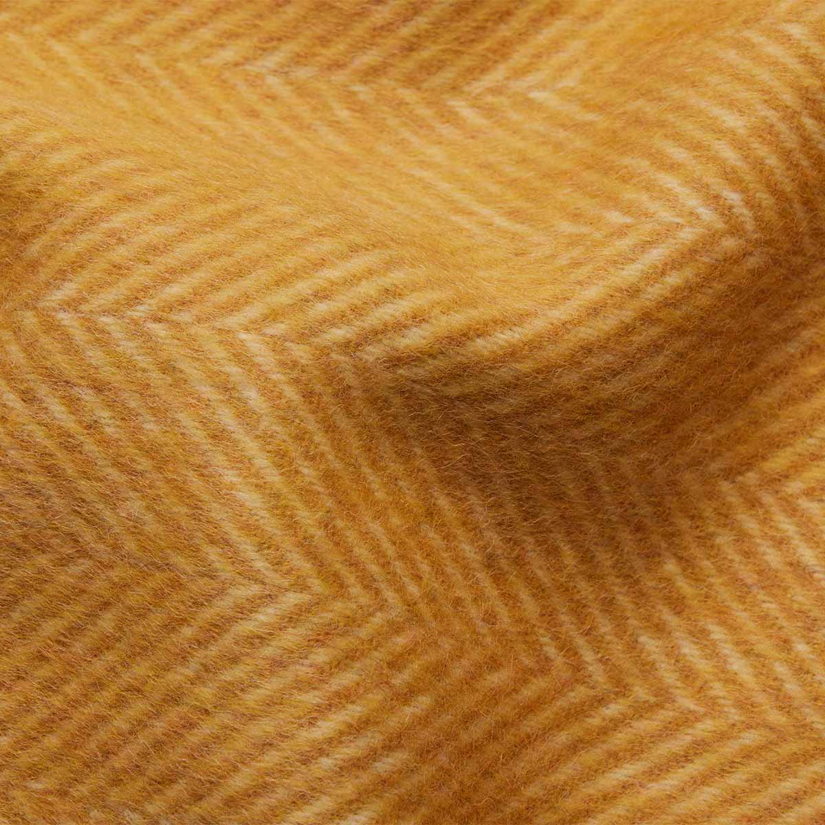 Luxurious Natural Superfine Alpaca Wool Boucle Throw