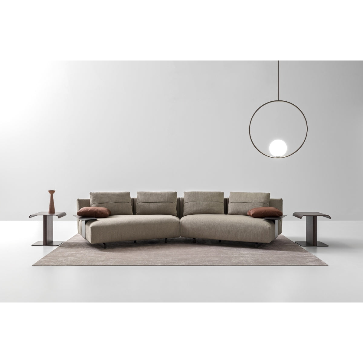 Discover the Charme Armchair by Roberti at Verus Living. This stylish and comfortable armchair impresses with its high-quality craftsmanship and modern design. Perfect for your indoor or outdoor space. Now available at Verus Living!
