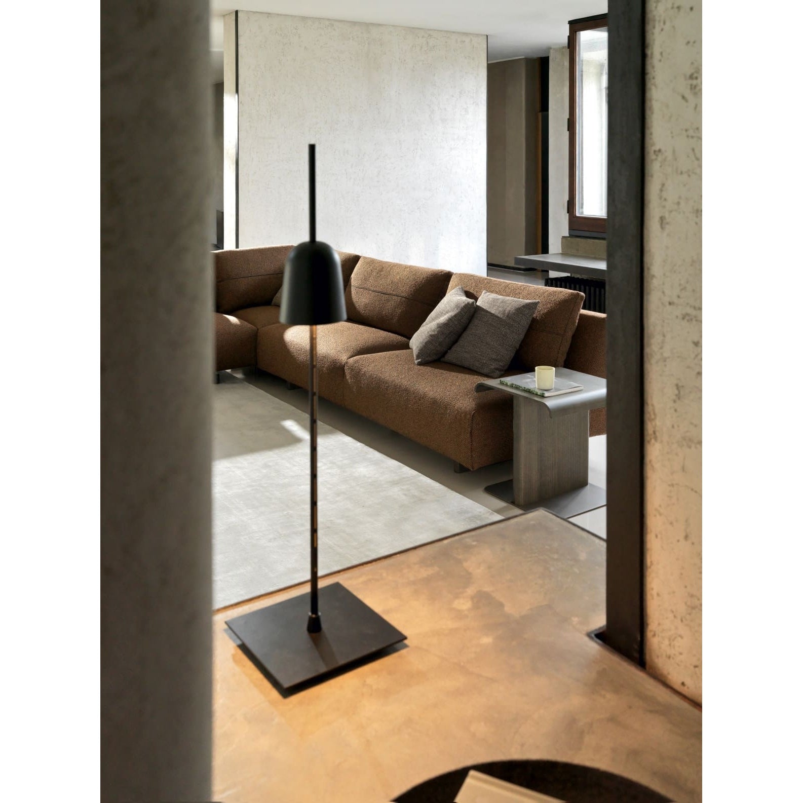 Discover the Charme Armchair by Roberti at Verus Living. This stylish and comfortable armchair impresses with its high-quality craftsmanship and modern design. Perfect for your indoor or outdoor space. Now available at Verus Living!