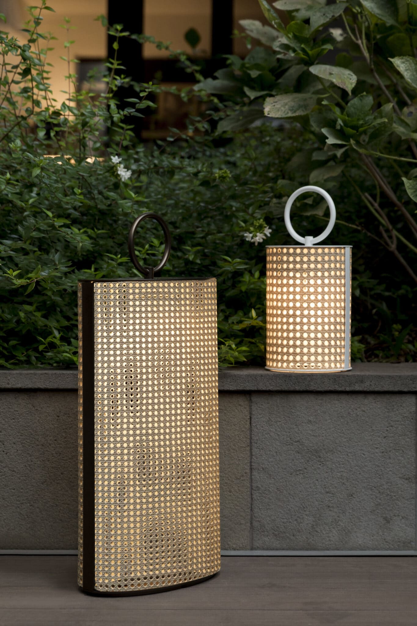 Discover the elegant Calypso Martinique XL Pendant Light by Contardi at Verus Living Shop. Stylish lighting for your home – buy now!