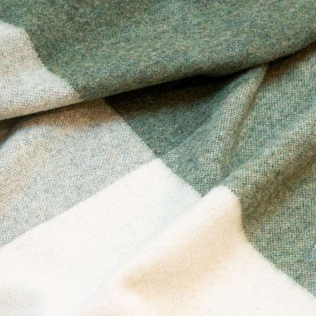 Natural Alpaca Wool Throw – Classic Tartan