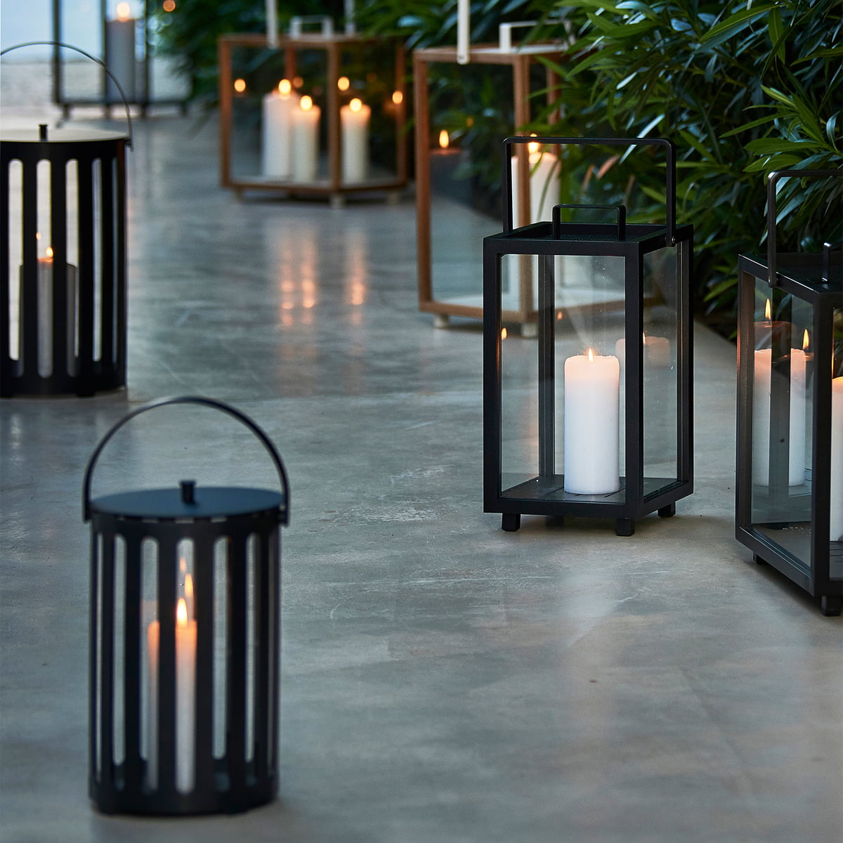 Discover the stylish Ibiza side table set by Vondom at Verus Living – weatherproof, modern & perfect for outdoor and indoor areas.