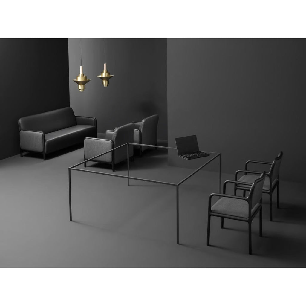 Piaval_Lounge_Chair_Cameo_1