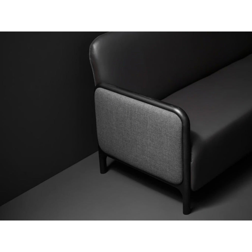 Piaval_Leather_Sofa_Cameo_1