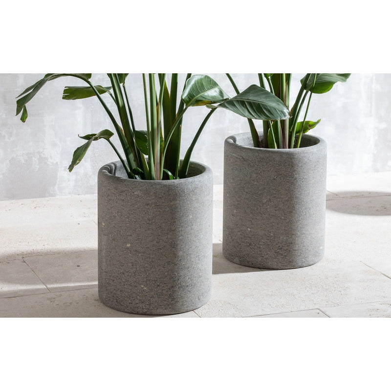 VELTHA® - LAPIS Maceta de jardín redonda de Peperino