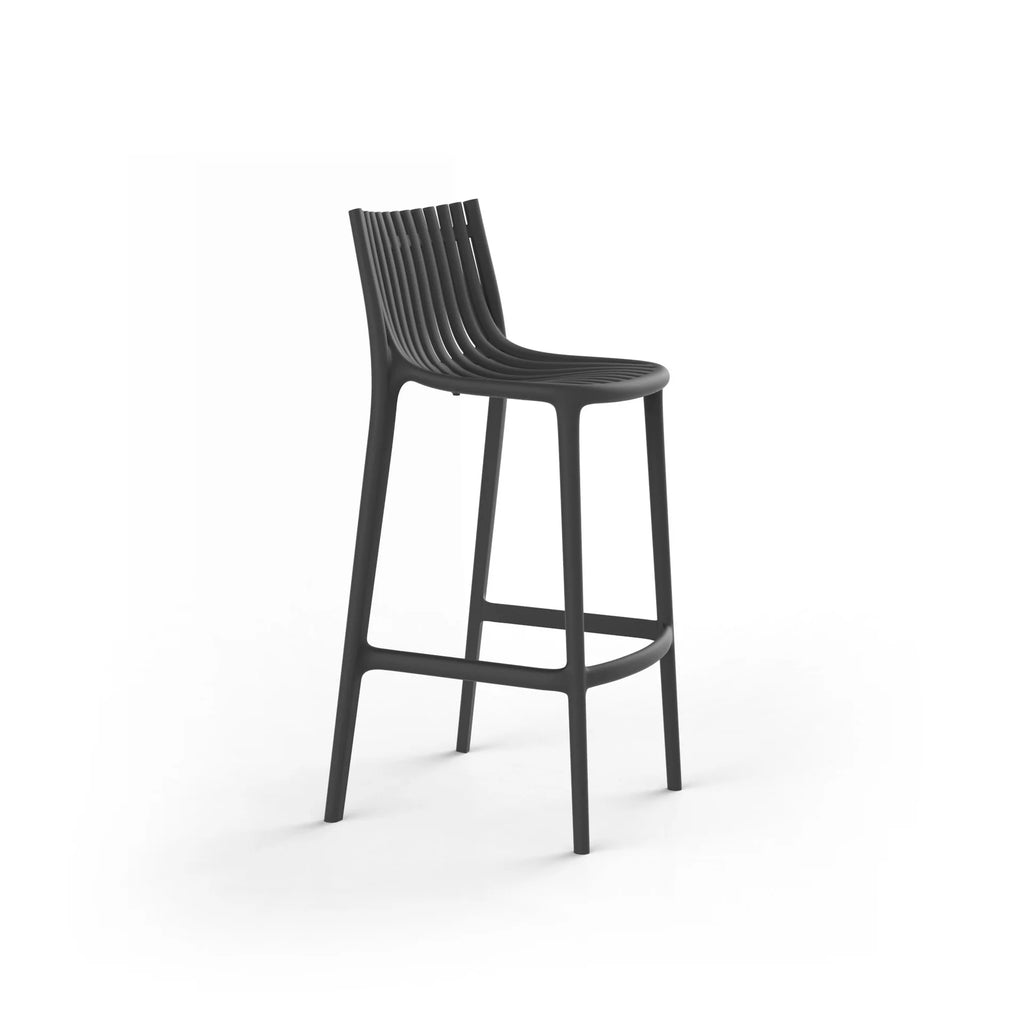 gandia-blasco-solanas-cocoon-lounge-chair