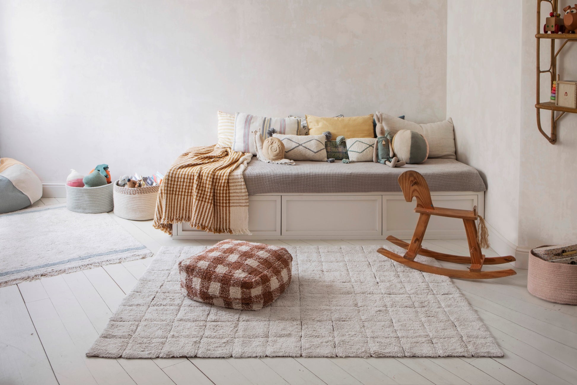 Washable Rug Snail, 90 x 130 cm