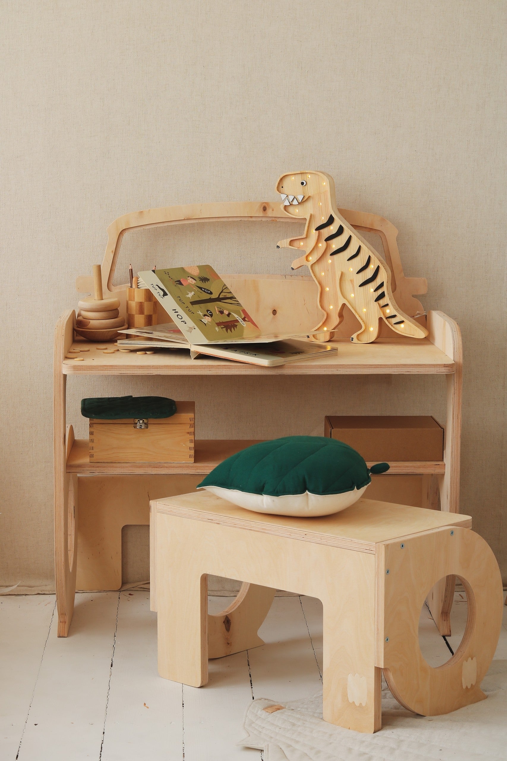 Duration: 
Ready for shipping in 4 weeks. For color painting approximately 9 weeks due to custom production.
Dimensions & Weight: see data sheet / image attachment
Shipping & Costs: FREE SHIPPING
The house is delivered as a kit, disassembled into individual parts, on a disposable pallet.