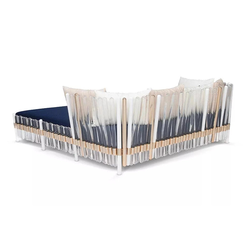 Experience the exclusive Freya ice bath as a Cold Plunge pool or Onsen pool from Nordic Vitality. Perfect your recovery with luxury and quality and bring cold therapy home – buy now at VerusLiving.de!