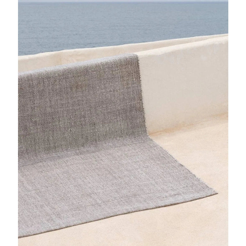 Unopiu - Outdoor Rugs 300x300