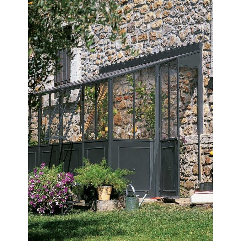 Unopiu - Round solar pavilion